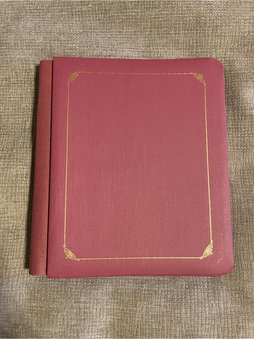 Vintage Creative Memories OLD STYLE 8 x 10 Album Mulberry Color Gold Trim